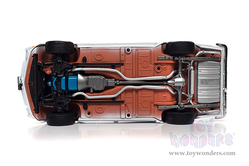 Auto World - American Muscle 30th Anniversary | Pontiac&reg; Firebird&reg; T/A Trans Am Class of '71 (1971, 1/18 scale diecast model car, Cameo White) AMM1267