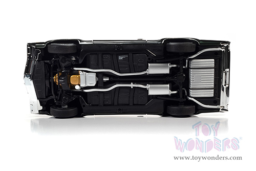 Auto World American Muscle - Oldsmobile&reg; Cutlass SW-31 Post Coupe Muscle Car & Corvette Nationals (MCACN) (1969, 1/18 scale diecast model car, Glade Green/Black) AMM1271