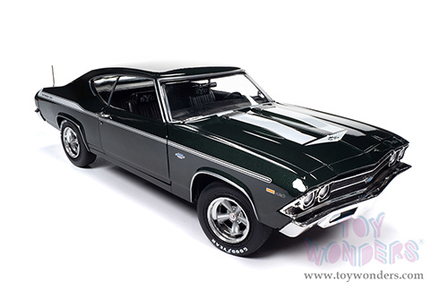 Auto World - American Muscle | Yenko&reg; Chevrolet&reg; Chevelle&trade; Hardtop (1969, 1/18 scale diecast model car, Fathom Green with white stripes) AMM1283