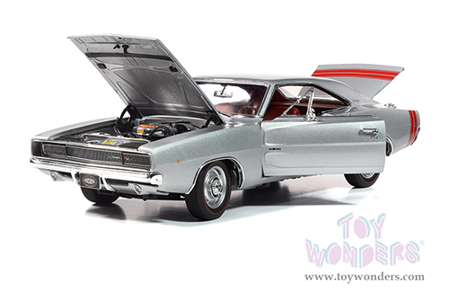 Auto World - American Muscle Dodge Charger R/T Hardtop Muscle Car & Corvette Nationals (MCACN) (1968, 1/18 scale diecast model car, Silver) AMM1344 MAP: $104.99