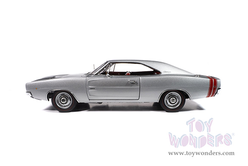 Auto World - American Muscle Dodge Charger R/T Hardtop Muscle Car & Corvette Nationals (MCACN) (1968, 1/18 scale diecast model car, Silver) AMM1344 MAP: $104.99
