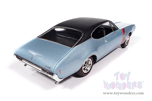 Auto World - Hemmings Motor News | Oldsmobile® 442™ W30 Holiday Coupe Magazine Cover Car (July 2023) (1968, 1/18 scale diecast model car, Teal Frost) AMM1350 MAP: $104.99
