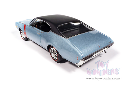 Auto World - Hemmings Motor News | Oldsmobile® 442™ W30 Holiday Coupe Magazine Cover Car (July 2023) (1968, 1/18 scale diecast model car, Teal Frost) AMM1350 MAP: $104.99
