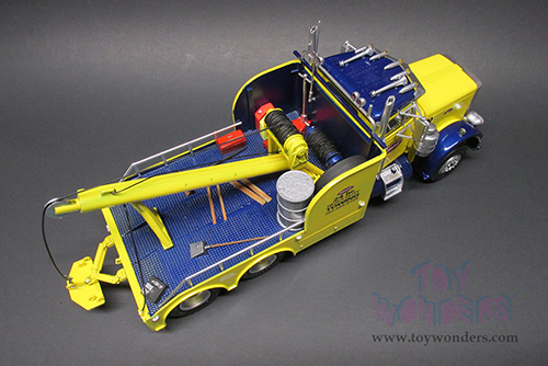 AMT - Model Kit | Peterbilt&reg; Wrecker Tow Truck (1/25 scale Plastic model Kit) AMT1133/06