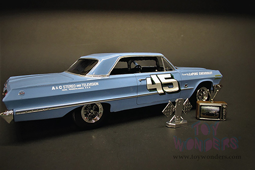 AMT - Model Kit | Chevrolet&reg; Impala SS 4-In-1 (1963, 1/25 scale Plastic model Kit) AMT1149M/12 MAP: $27.99