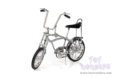 AMT - Schwinn&reg; Stik-Shift Sting-Ray&reg; "The Grey Ghost&reg; Krate" Bicycle (1971, 1/6 scale diecast model bike, Grey) AMTD003/12