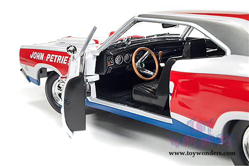 Auto World - Dodge Coronet Super Bee - John Petrie SS/E Car Clinic (1969, 1/18 scale diecast model car, White, red and blue stripes) AW222