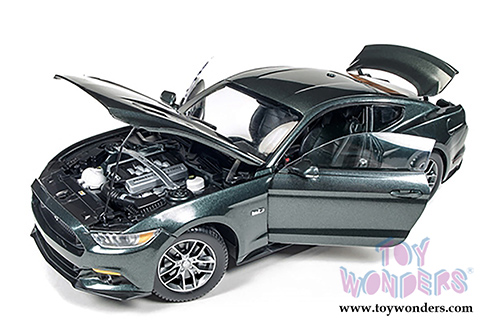 Auto World ERTL - Muscle Cars USA Ford Mustang GT Hard Top (2015, 1/18 scale diecast model car, Guard Green) AW225