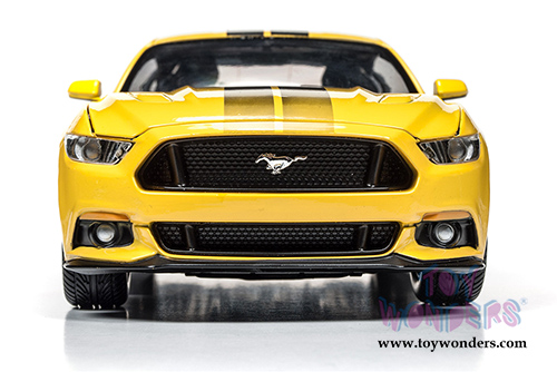 Auto World - Muscle Cars USA | Ford Mustang GT Hard Top (2016, 1/18 scale diecast model car, Yellow) AW229