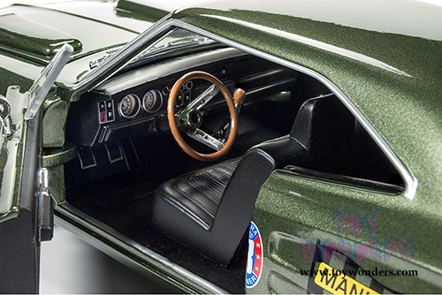 Auto World - Dodge Coronet Super Bee Hardtop (1969, 1/18 scale diecast model car, F8 Green) AW234