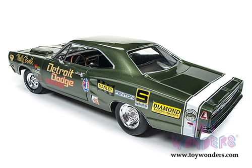 Auto World - Dodge Coronet Super Bee Hardtop (1969, 1/18 scale diecast model car, F8 Green) AW234