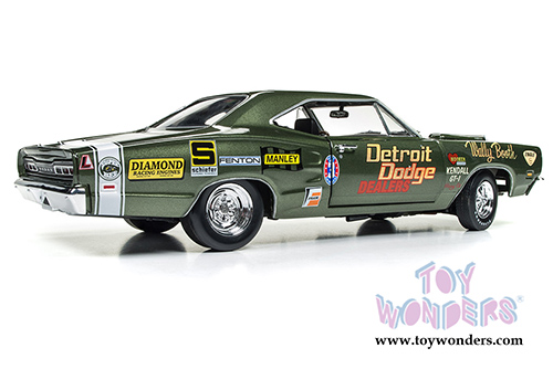 Auto World - Dodge Coronet Super Bee Hardtop (1969, 1/18 scale diecast model car, F8 Green) AW234