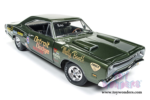 Auto World - Dodge Coronet Super Bee Hardtop (1969, 1/18 scale diecast model car, F8 Green) AW234