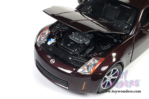Auto World - Nissan 350 Coupe (2003, 1/18 scale diecast model car, Maroon) AW240