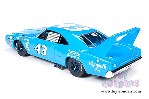 Auto World - Plymouth Superbird #43 Race Car (1970, 1/24 scale diecast model car, Light Blue) AW24002