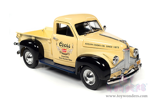 Auto World - Studebaker Pickup Truck - Coors Beer (1947, 1/24 scale diecast model car, Tan) AW24012