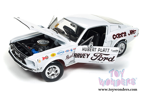 Auto World - Ford Mustang S/S Cobra Jet Hubert Platt Hardtop Class of  '68 50th Anniversary (1968, 1/18 scale diecast model car, White) AW247