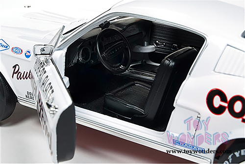 Auto World - Ford Mustang S/S Cobra Jet Hubert Platt Hardtop Class of  '68 50th Anniversary (1968, 1/18 scale diecast model car, White) AW247