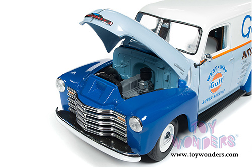 Auto World - Gulf® Oil Chevrolet® Panel Delivery Truck (1948, 1/18 scale diecast model car, Light Blue/Orange) AW250