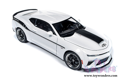 Auto World Muscle Cars USA | Yenko&reg; Stage II Chevrolet&reg; Camaro&reg; Hardtop (2018, 1/18 scale diecast model car, White) AW253