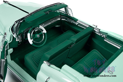 Auto World - Cadillac&reg; Eldorado&trade; Convertible (1953, 1/18 scale diecast model car, Gloss Light Green) AW260