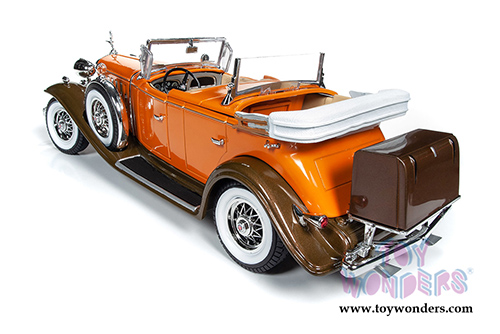 Auto World - Cadillac&reg; V16 Sports Phaeton Convertible (1932, 1/18 scale diecast model car, Orange) AW264