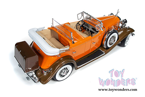 Auto World - Cadillac&reg; V16 Sports Phaeton Convertible (1932, 1/18 scale diecast model car, Orange) AW264
