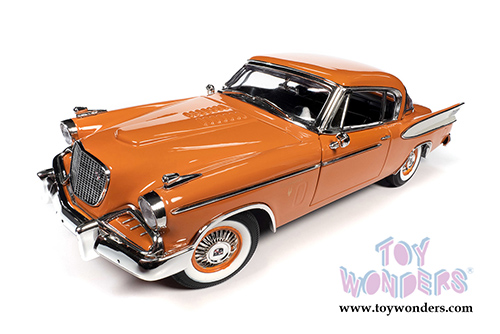 Auto World - Studebaker Golden Hawk Hardtop (1957, 1/18 scale diecast model car, Coppertone Orange/White) AW270