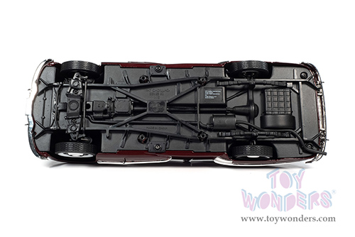 Auto World - Cadillac&reg; Series 62 Convertible (1947, 1/18 scale diecast model car, Burgundy) AW273