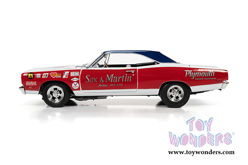 Auto World Legends of the Quarter Mile - Plymouth Road Runner "Sox & Martin" (1969, 1/18 scale diecast model car, Red/White/Blue) AW276