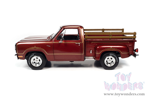 Auto World - Dodge Warlock II D100 Utiline Pickup Truck (1979, 1/18 scale diecast model car, Canyon Red with Gold Striping) AW298