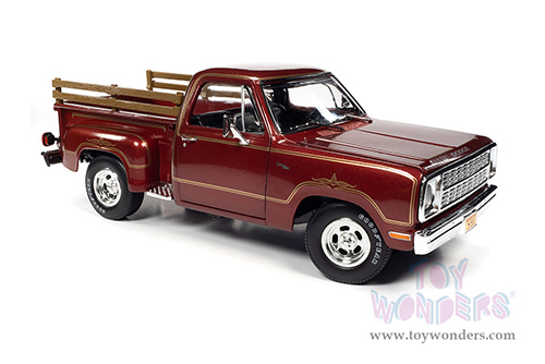 Auto World - Dodge Warlock II D100 Utiline Pickup Truck (1979, 1/18 scale diecast model car, Canyon Red with Gold Striping) AW298