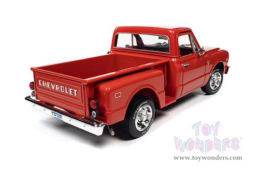 Auto World - Chevrolet® C-10™ Stepside Pickup Truck (1968, 1/18 scale diecast model car, Red) AW300
