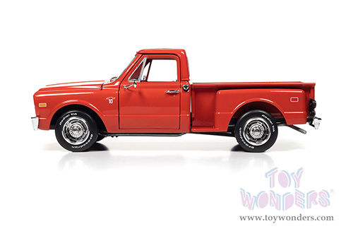 Auto World - Chevrolet® C-10™ Stepside Pickup Truck (1968, 1/18 scale diecast model car, Red) AW300