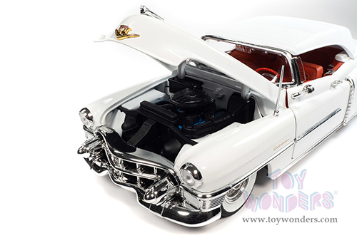 Auto World - Cadillac® Eldorado™ Soft Top (1953, 1/18 scale diecast model car, Alpine White) AW316