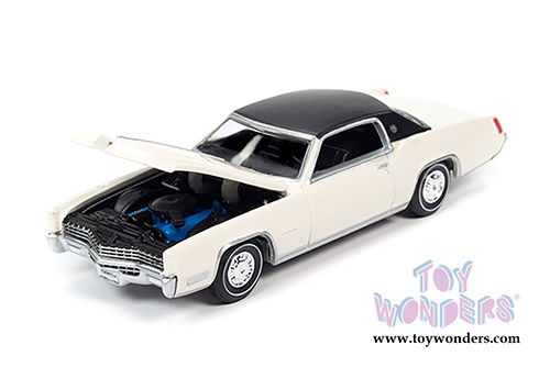 Auto World - Hemmings Classic Car | Cadillac&reg; Eldorado Hardtop (1967,1/64 scale diecast model car, Grecian White/Black) AWSP047/24A