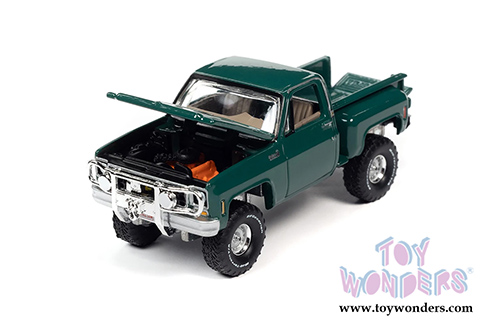 Auto World - Muscle Trucks | Chevrolet&reg; Custom Deluxe Stepside Pickup Truck (1980, 1/64 scale diecast model car, Bright Green) AWSP057/24B