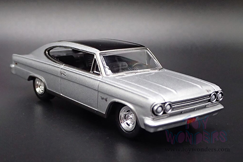 Auto World Deluxe - AMC Rambler Marlin "Vintage Luxury" (1965, 1/64 scale diecast model car, Marlin Silver) AWSP157/24