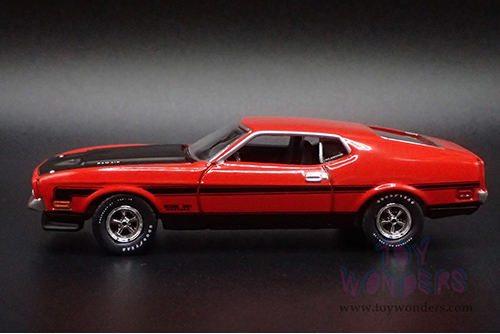Auto World Premium - Ford Mustang Boss 351 "Mecum Auctions" (1971, 1/64 scale diecast model car, Calypso Coral) AWSP159/24