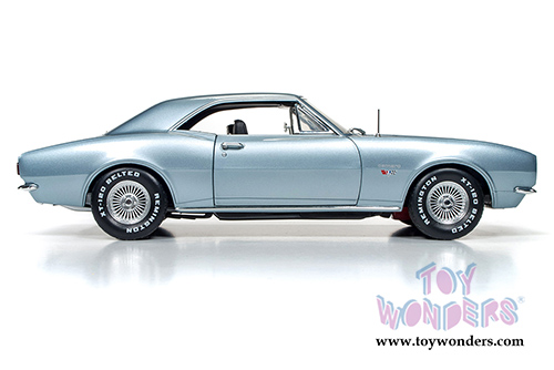 Auto World Silver Screen Machines - Christine - Buddy Repperton's Chevy Camaro Hard Top (1967, 1/18 scale diecast model car, Gray) AWSS114
