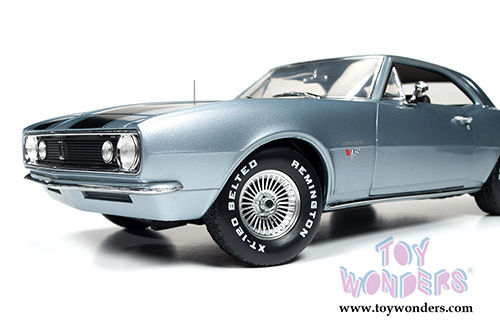 Auto World Silver Screen Machines - Christine - Buddy Repperton's Chevy Camaro Hard Top (1967, 1/18 scale diecast model car, Gray) AWSS114
