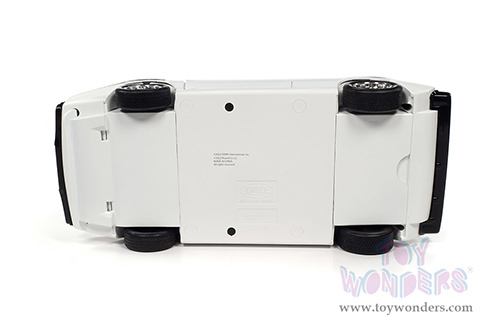 Auto World Silver Screen Machines | James Bond 007 Lotus Esprit S1 Submarine Car "The Spy Who Loved Me" (1971, 1/18 scale diecast model car, White) AWSS132