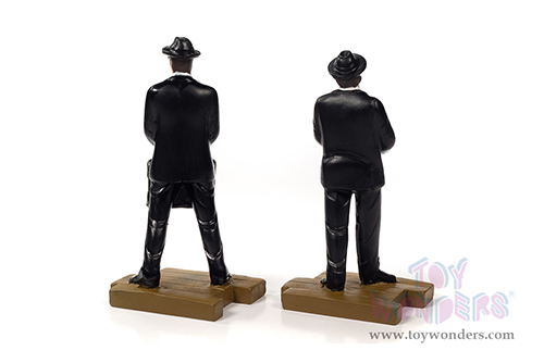 Auto World - Dodge Monaco "Bluesmobile" with Loud Speaker (Dirty) with Jake and Elwood Blues Figures "The Blues Brothers" (1980) Movie (1974, 1/18 scale diecast model car, Black/White) AWSS133