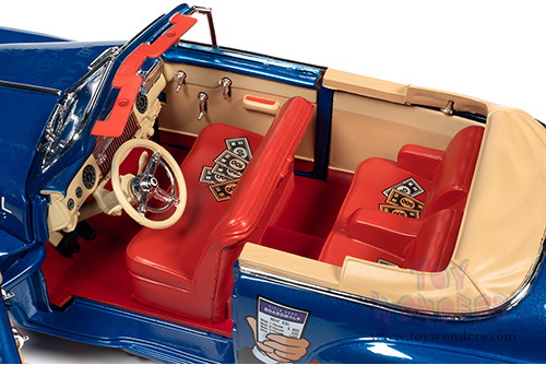 Auto World - Cadillac&reg; Series 62 Convertible with Mr. Monopoly Resin Figure (1947, 1/18 scale diecast model car, Blue/Red) AWSS136