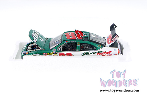 Action Racing Collectables - NASCAR Dale Earnhardt #88 AMP Energy/Mountain Dew Chevy Impala SS (2009, 1/24 scale diecast model car, White/Green) C8671