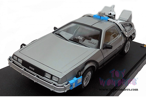 Mattel Hot Wheels - Back to The Future Time Machine w/ Opening Mr. Fusion & Extras (1/18 scale diecast model car, Gray) CMC98