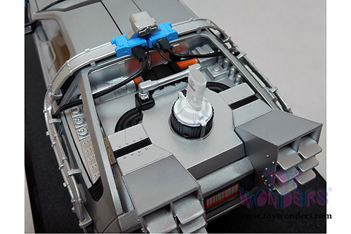 Mattel Hot Wheels - Back to The Future Time Machine w/ Opening Mr. Fusion & Extras (1/18 scale diecast model car, Gray) CMC98