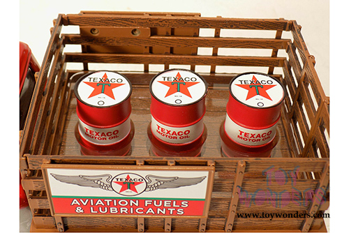 Auto World - Texaco® Oil Chevrolet® Stake Bed Truck (1957, 1/25 scale diecast model car, Metal/Red) CP7506