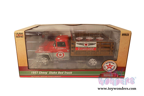 Auto World - Texaco® Oil Chevrolet® Stake Bed Truck (1957, 1/25 scale diecast model car, Metal/Red) CP7506