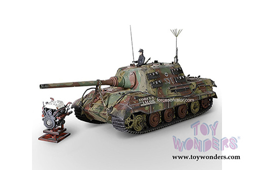 Forces of Valor - German Heavy Tank Destroyer Sd.Kfz.186 Jagdtiger (With Henschel suspension & Road Wheels) (1/32 scale diecast model car, Camouflage Forest) FOV-801024A